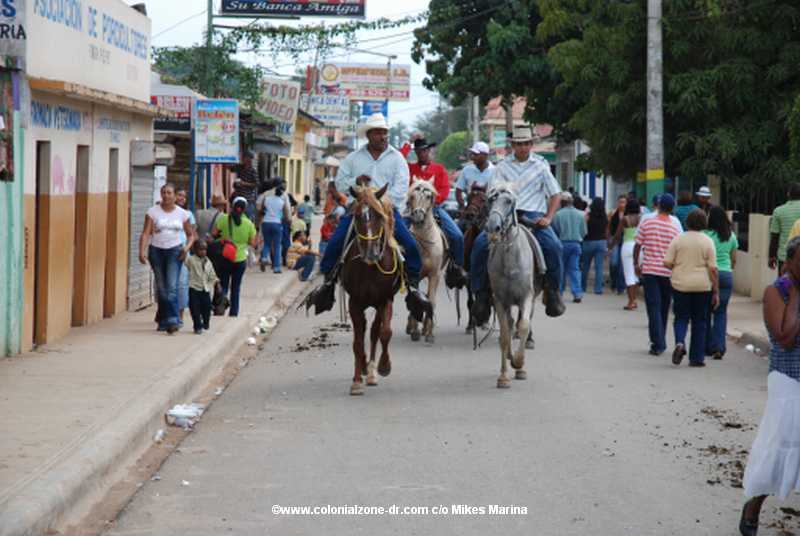 horses in the town of Bayaguana running of the bulls